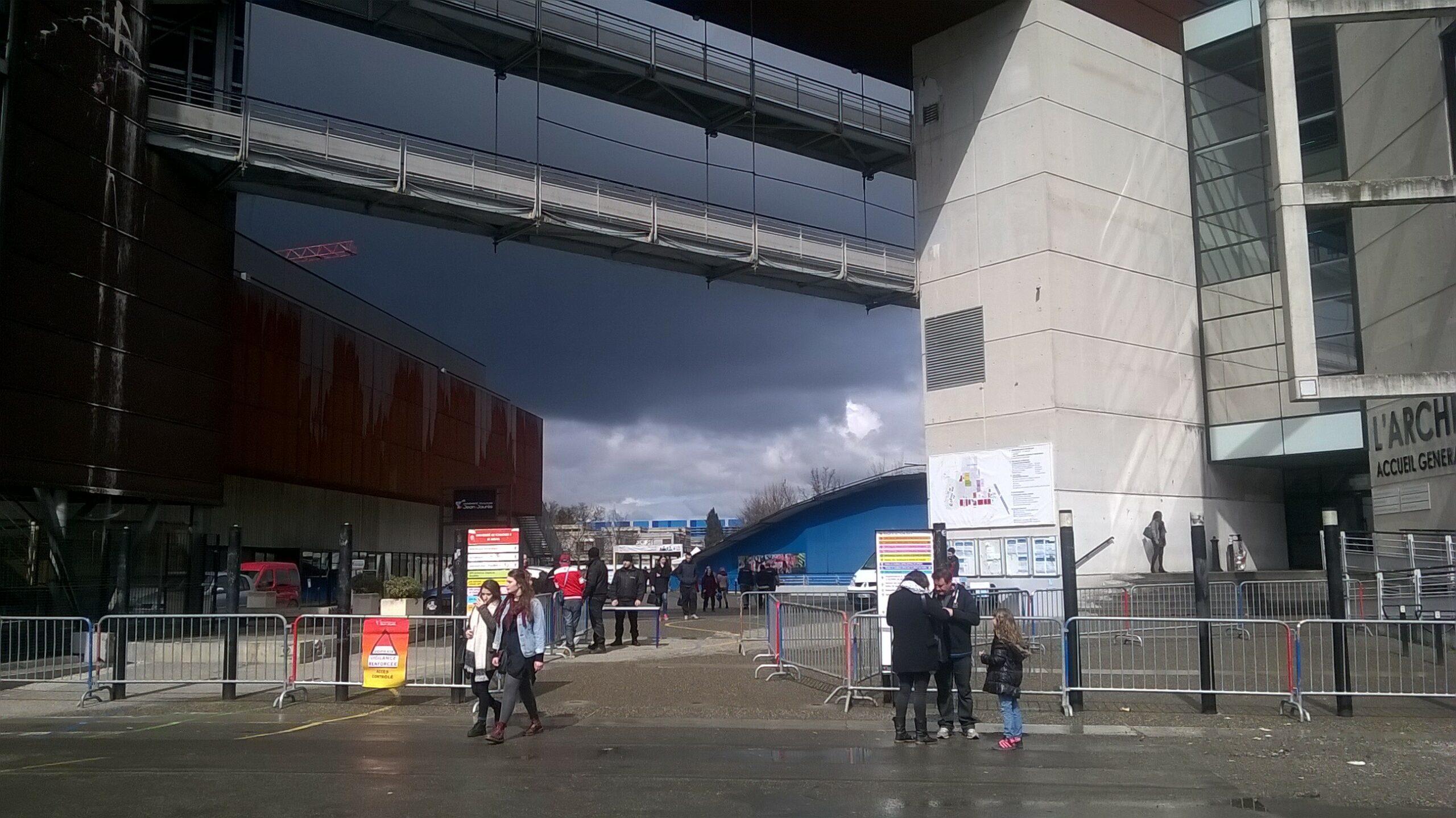 Journée porte ouverte ou porte blindée au  Mirail ?