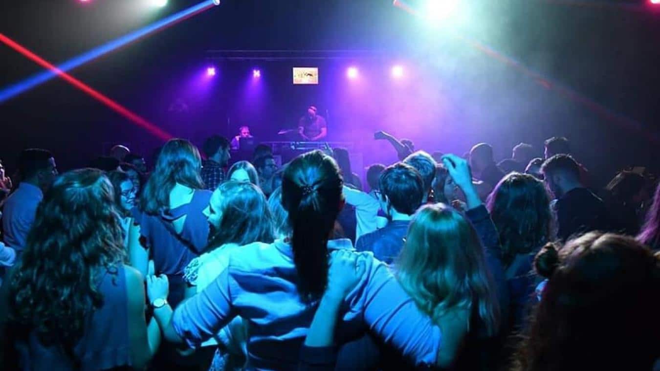 Événements « étudiants » : Quand la passivité confine à la complicité !