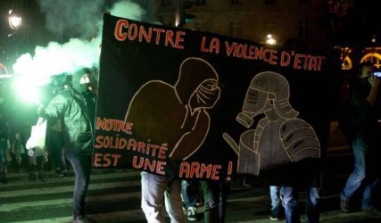 Paris : au rassemblement en hommage à Rémi Fraisse, répression et interpellations massives.